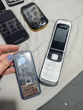 Lote móviles antiguos Alcatel, HTC, Nokia, Samsung