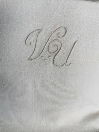 Antiguas Toallas adamascadas con monograma