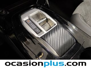 Peugeot 2008 Allure Hybrid eDCS6 100 kW (136 CV)