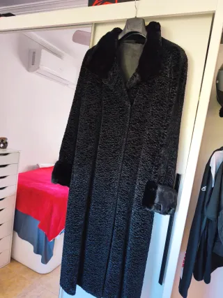 Abrigo Astracán Negro Made in France