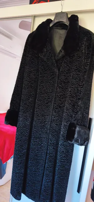 Abrigo Astracán Negro Made in France