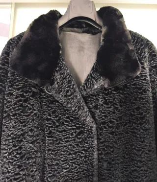 Abrigo Astracán Negro Made in France