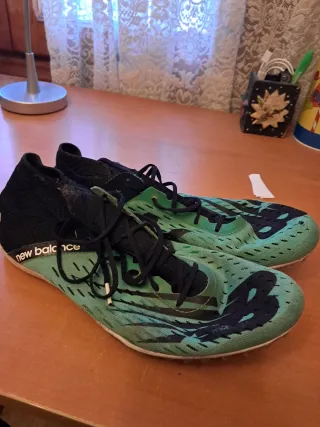 New Balance MD800 Talla 42.5