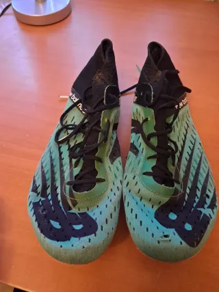 New Balance MD800 Talla 42.5