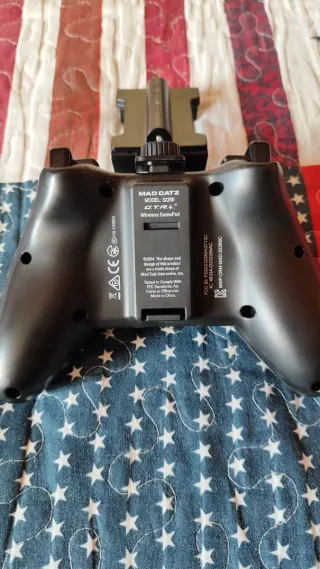 Mando Mad Catz Negro