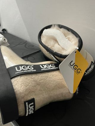 UGG Australian Shepherd Modelo Limited