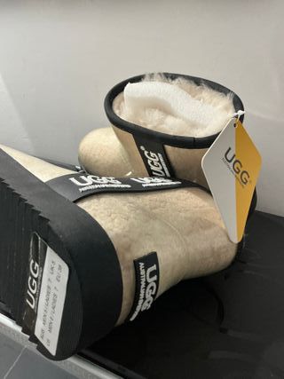 UGG Australian Shepherd Modelo Limited