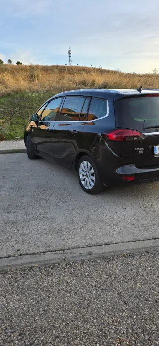 Opel Zafira Tourer 2015