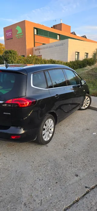 Opel Zafira Tourer 2015
