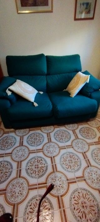 Sofá de dos plazas con asientos extensibles,cómodo