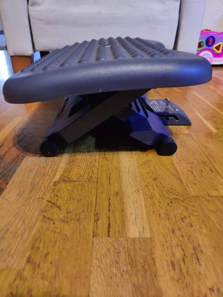 Reposapiés ergonómico para oficina