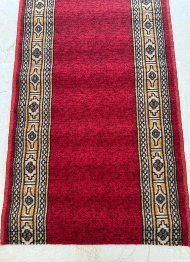 Alfombra NUEVA de pasillo roja con diseño Picasso