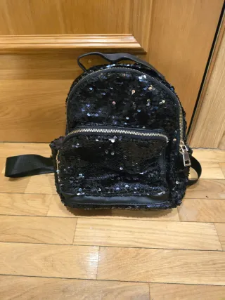 Mochila lentejuelas negra