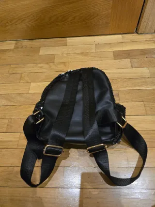Mochila lentejuelas negra