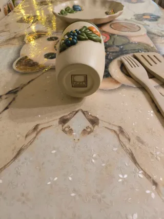 Porta mestoli Thun ceramica e legno