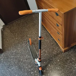 Patinete infantil Ryder naranja