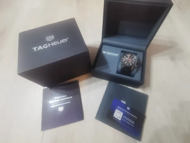 TAG HEUER CARRERA Skeleton Heuer 02