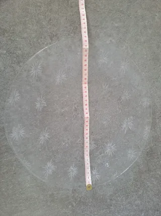 Piatto da portata in vetro con stelle