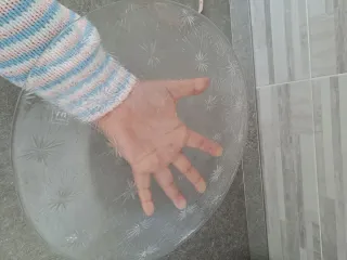 Piatto da portata in vetro con stelle