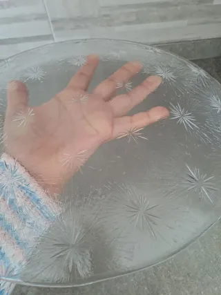 Piatto da portata in vetro con stelle