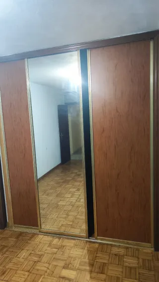 3 Puertas correderas de armario.