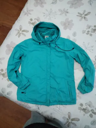 Chubasquero mujer con forro y capucha