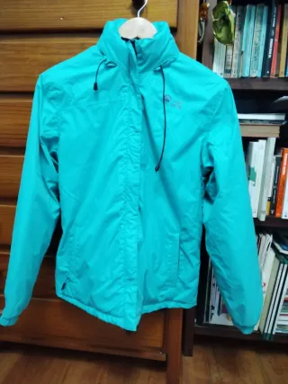 Chubasquero mujer con forro y capucha