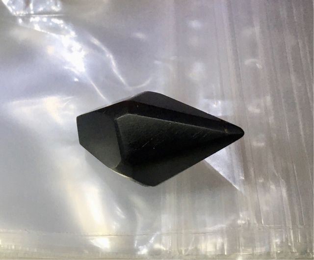 Tectita Meteorito Tallada a Mano