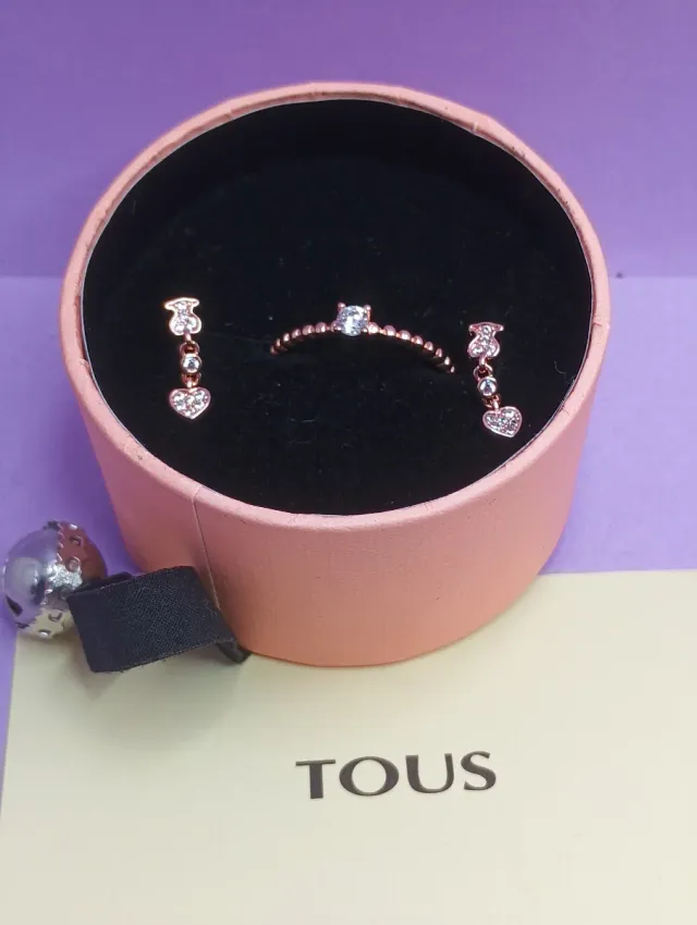 Conjunto Tous Anillo y Pendientes Corazón