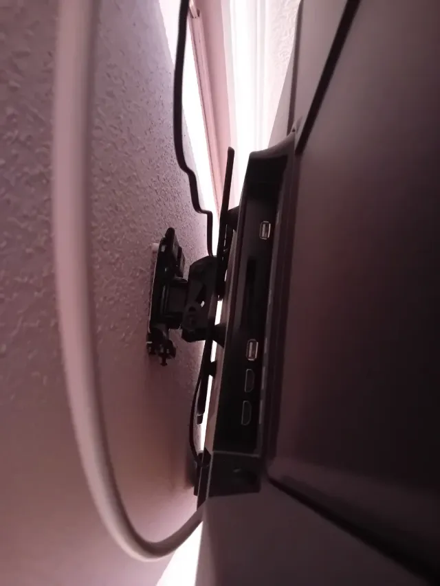 Televisor 40 con soporte de pared