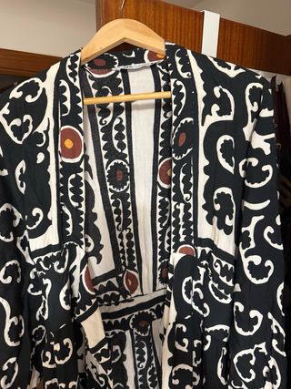 Kimono ZARA Talla S Estampado
