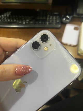 iPhone 11 Morado 64GB