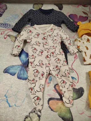 Bebé Reborn Arias con Ropa y Accesorios