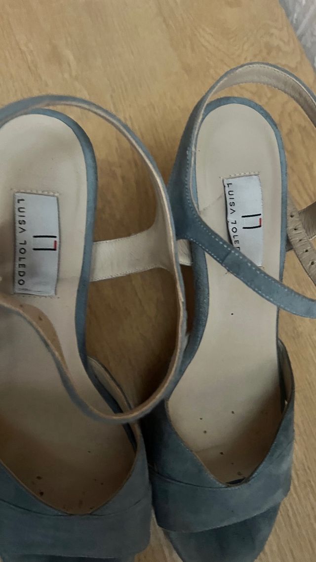 Sandalias de ante con plataforma