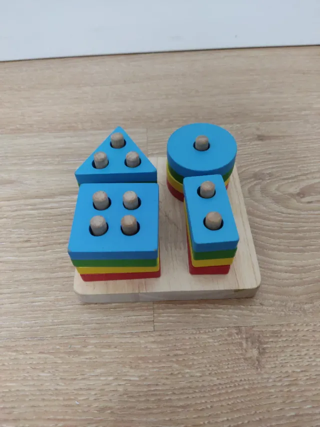 Juego de encaje Montessori de madera
