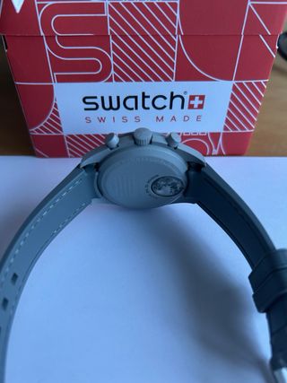 Reloj Swatch x Omega Earthphase