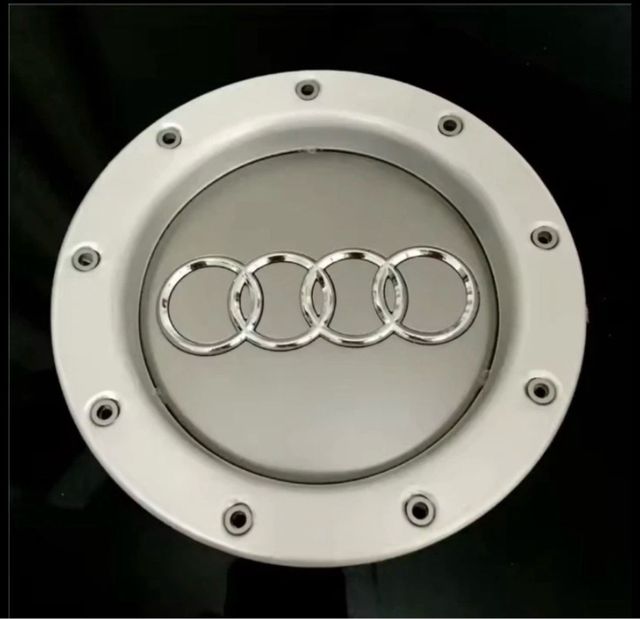 4 Tapabujes Audi 146mm modelo RS4 old nuevos