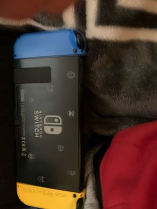 Nintendo Switch edición fortnite con juegos