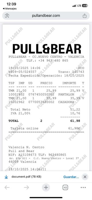 Chaquetón negro Pull and Bear capucha