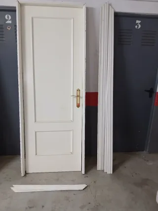 Ofeton Dos puertas madera de uso