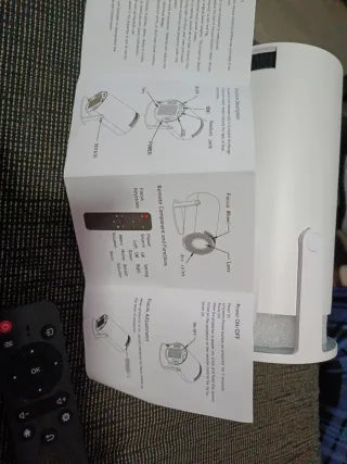 Proyector Portátil Ultra HD Blanco