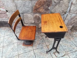 Pupitre escolar vintage madera y metal