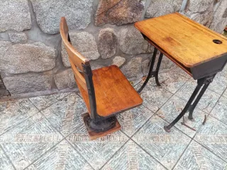 Pupitre escolar vintage madera y metal