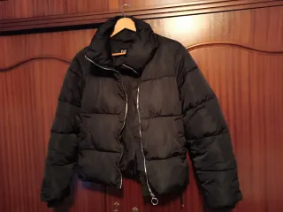 Abrigo acolchado negro