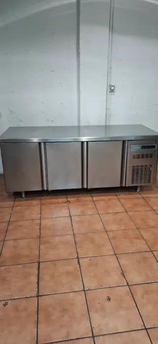 Bajo mostrador Coreco