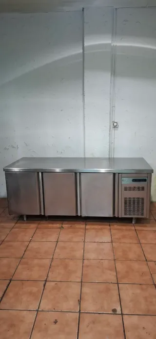 Bajo mostrador Coreco