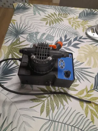 Bomba dosificadora Etatron DLX