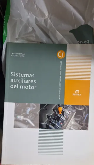 Sistemas auxiliares del motor (Ciclos Formativo...