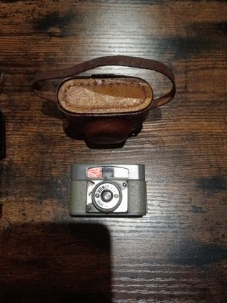 Cámara fuelle Juwella Alemania 1930 + minicámara