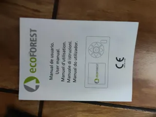 Estufa de pellets blanca y negra 9,5 kW